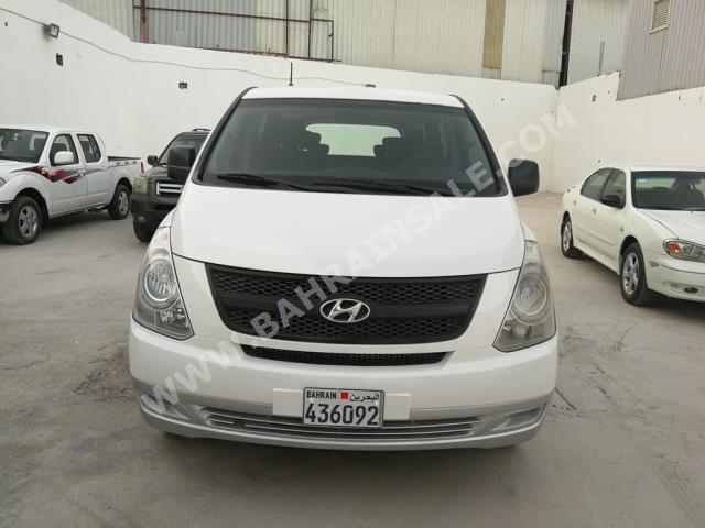 Hyundai - Van H1 for sale in Manama