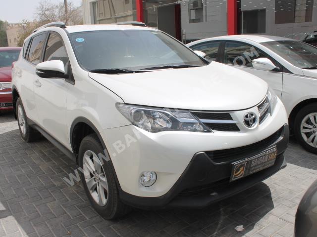 Toyota - Rav 4 for sale in Manama